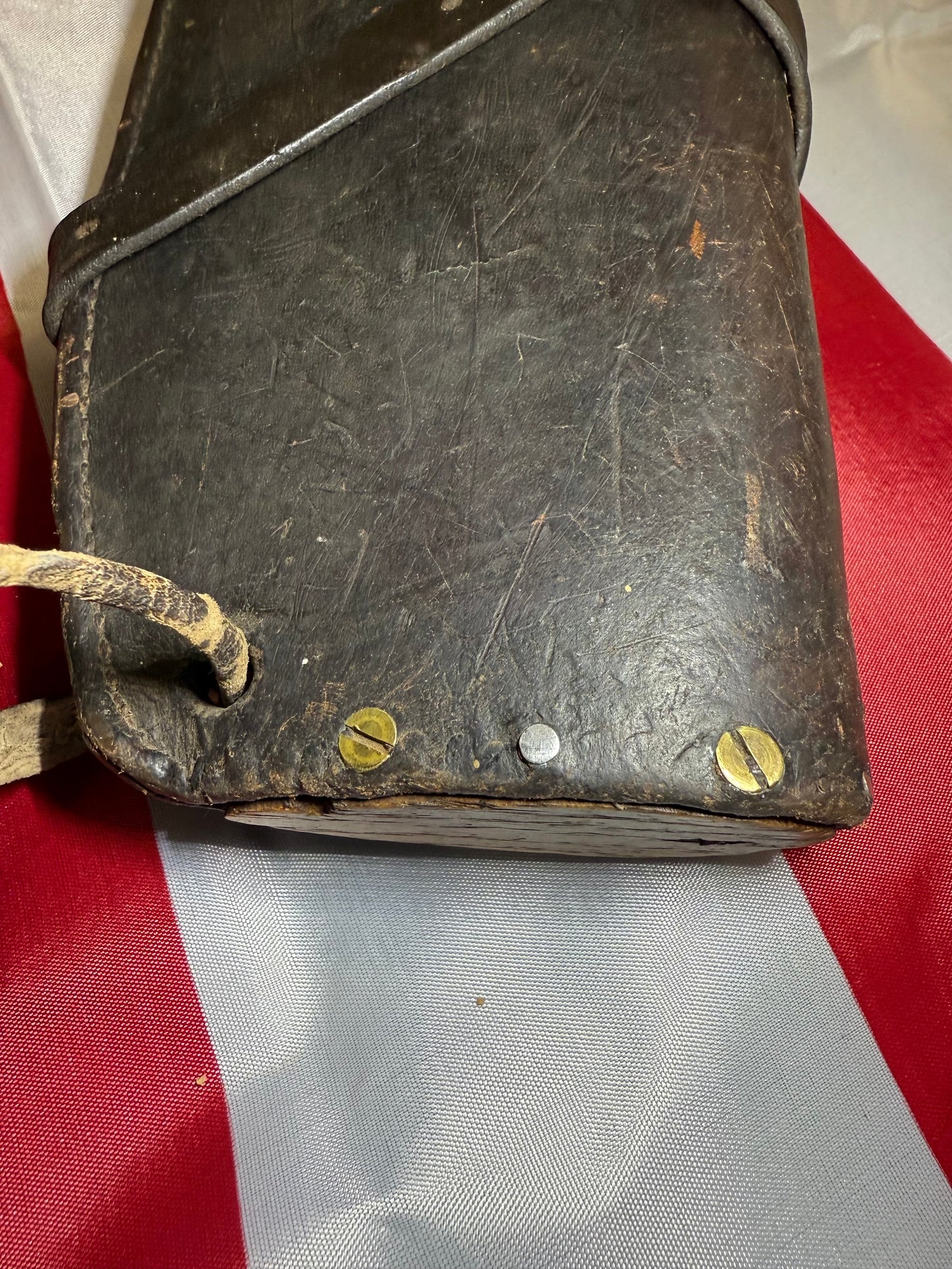 WW2 SCABBARB "US HICKOK 1942"