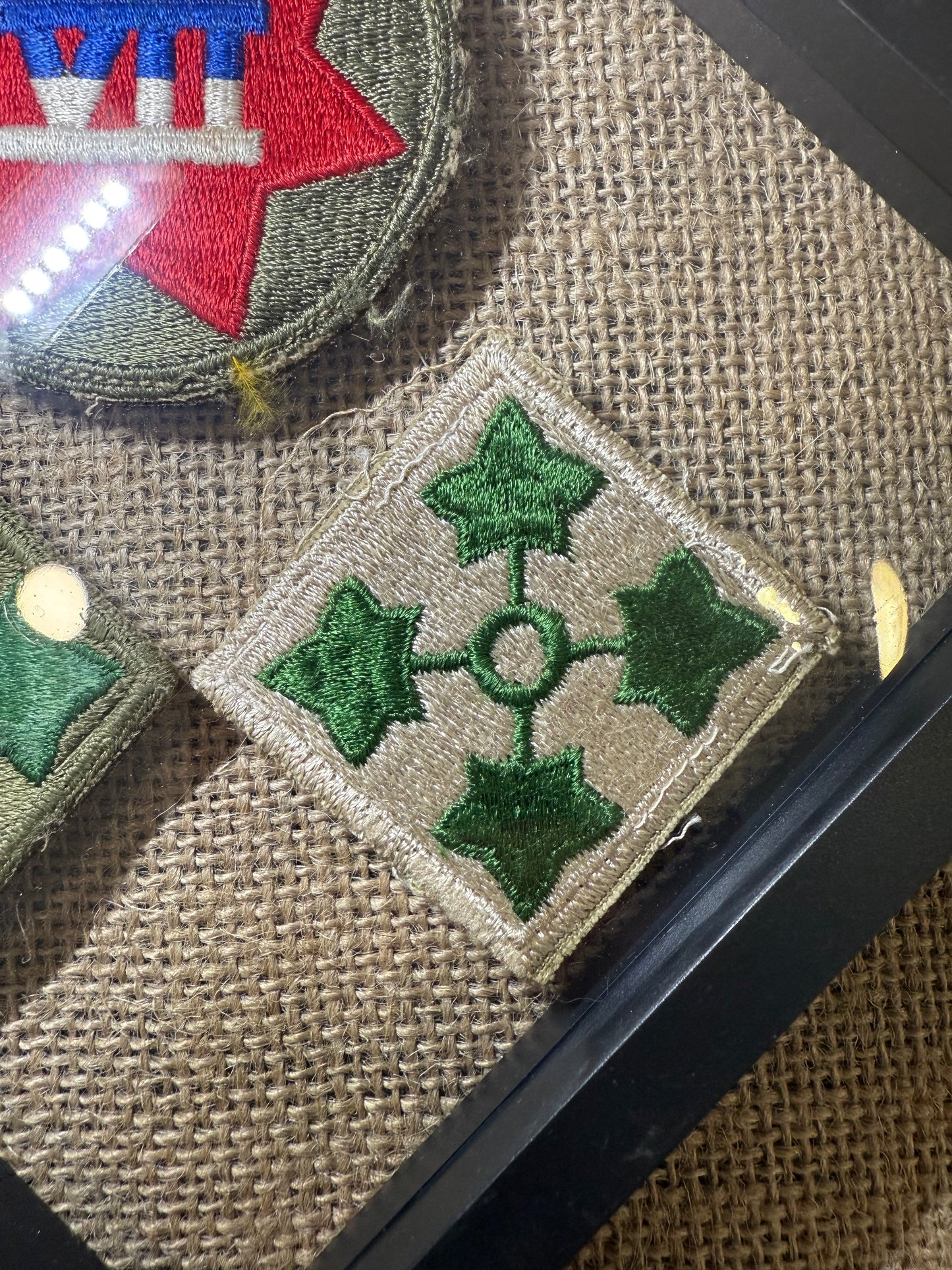 Patch US 4st Infantry Division & XIII Corp "en TRIO"