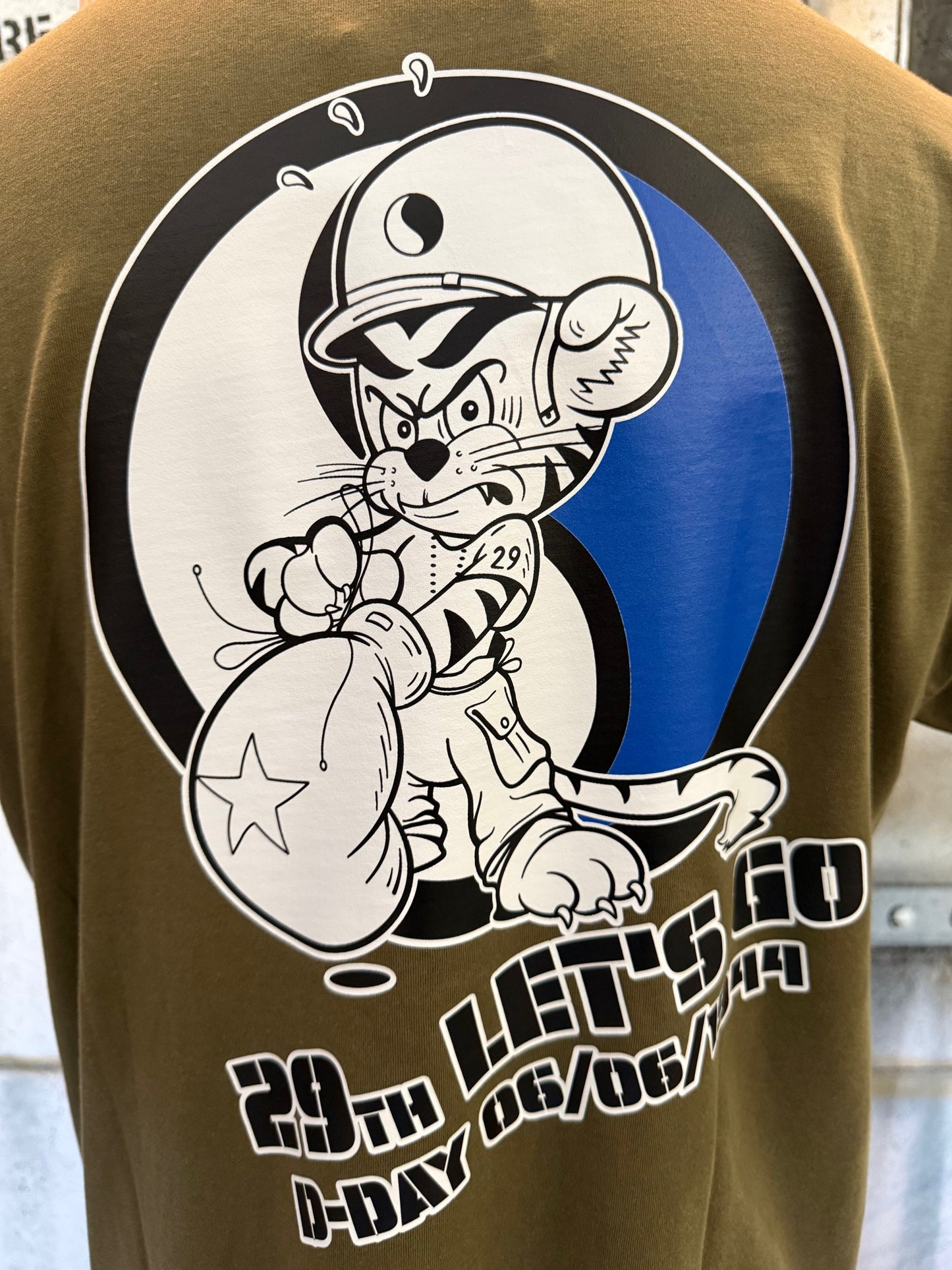 T-SHIRT 29th TIGRE (Brun)